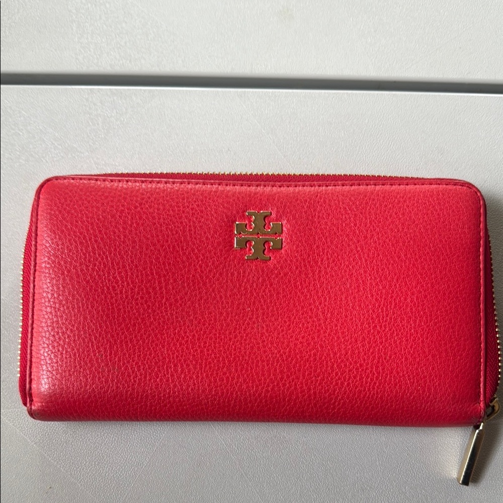 Authentic Tory Burch Red Pebbled Leather Wallet